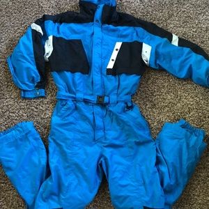 Ski suit